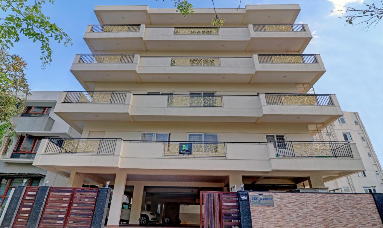 Treebo Kings Suits, Hsr Layout Bangalore Buitenkant foto