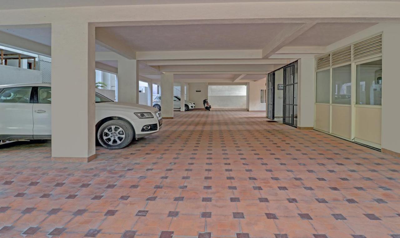 Treebo Kings Suits, Hsr Layout Bangalore Buitenkant foto