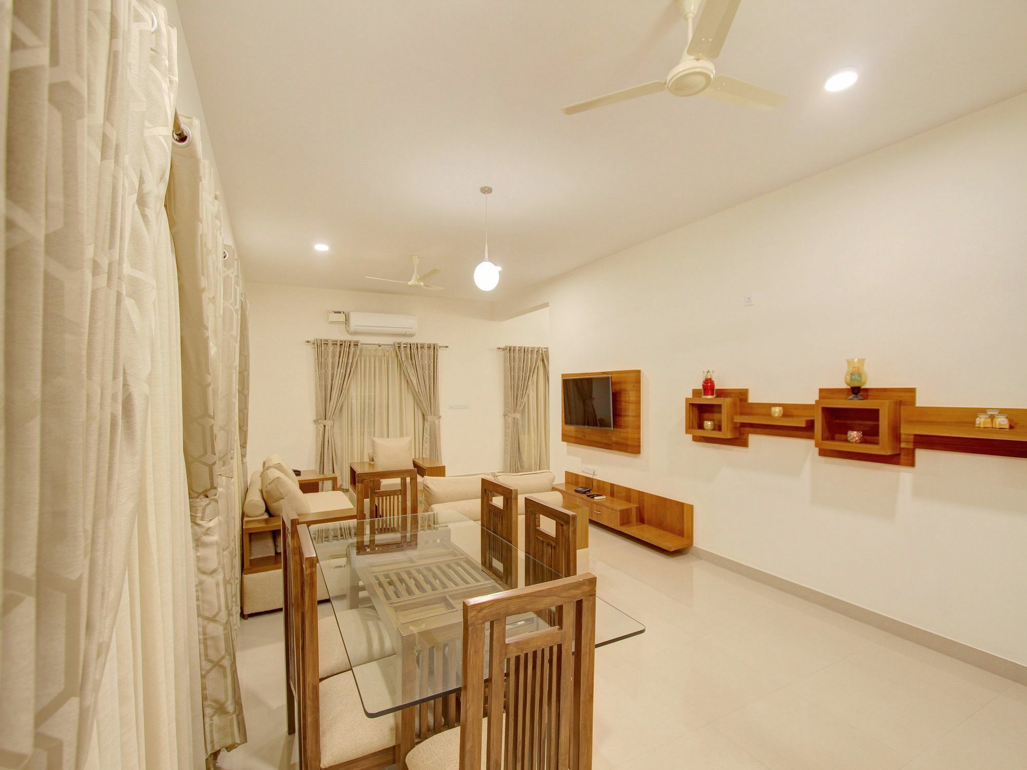 Treebo Kings Suits, Hsr Layout Bangalore Buitenkant foto