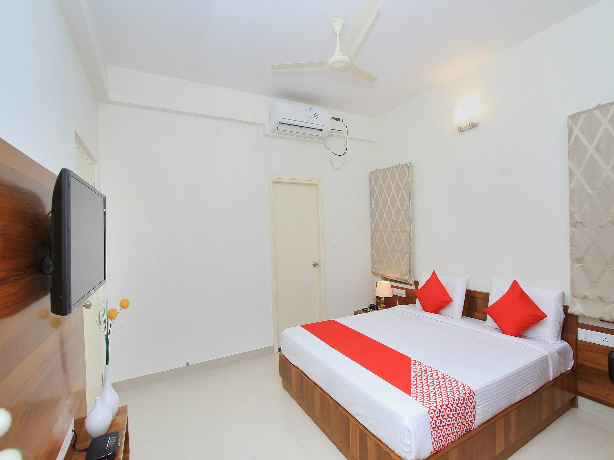 Treebo Kings Suits, Hsr Layout Bangalore Buitenkant foto